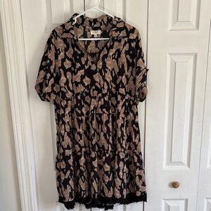 Umgee Black and Tan Abstract Print Dress
